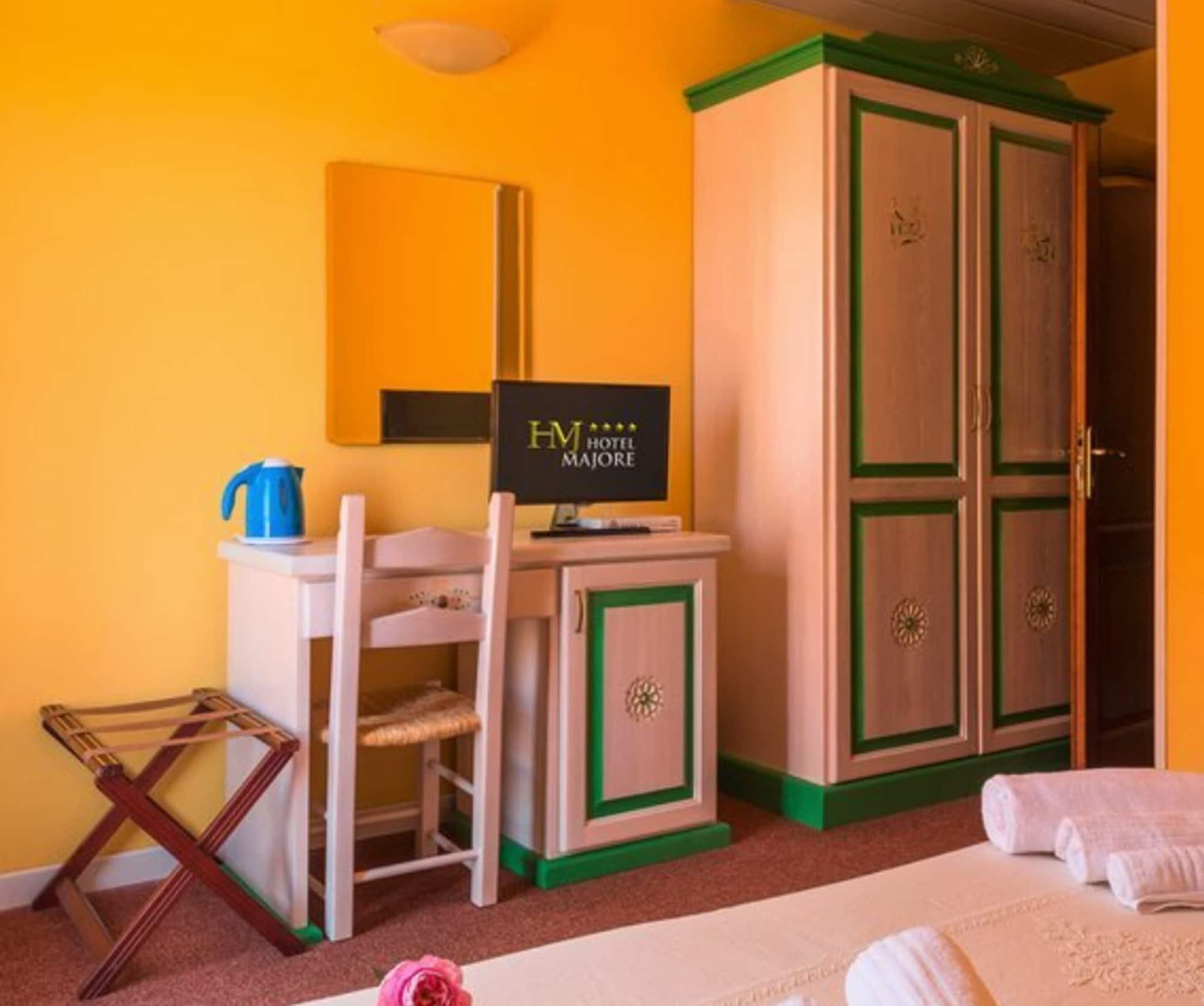 Hotel Majore Санта-Тереза-Галлура Экстерьер фото